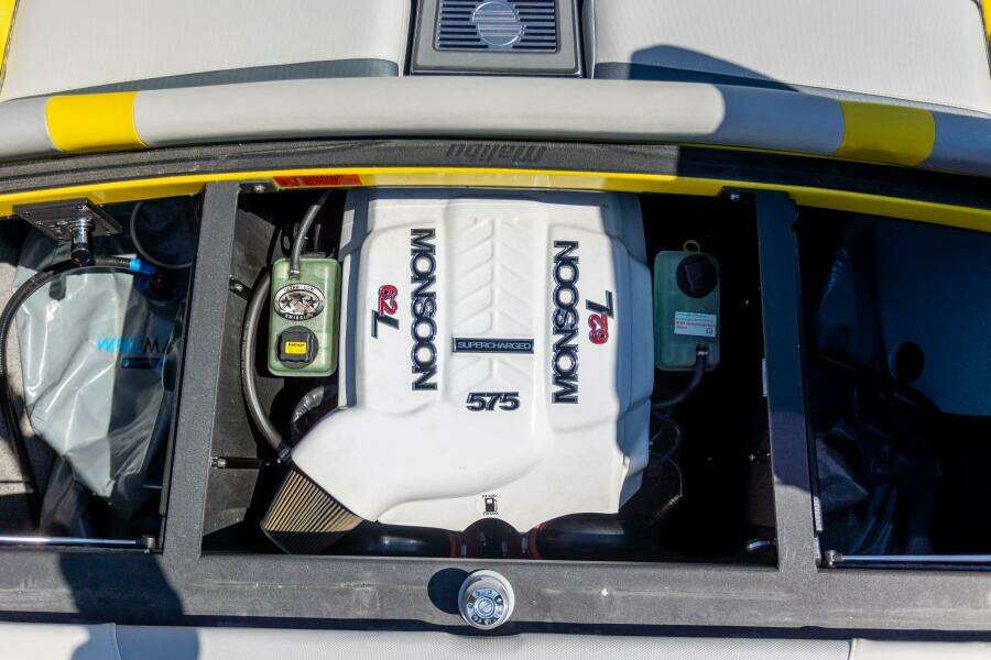 2016 Malibu MKZ 24.5