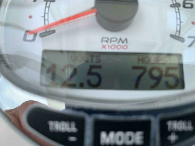 2005 Buddy Davis Center Console