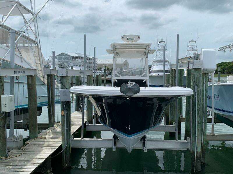 2005 Buddy Davis Center Console