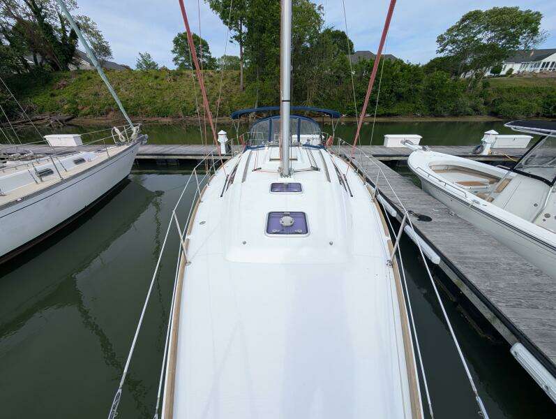 2015 Beneteau Oceanis 37 Platinum