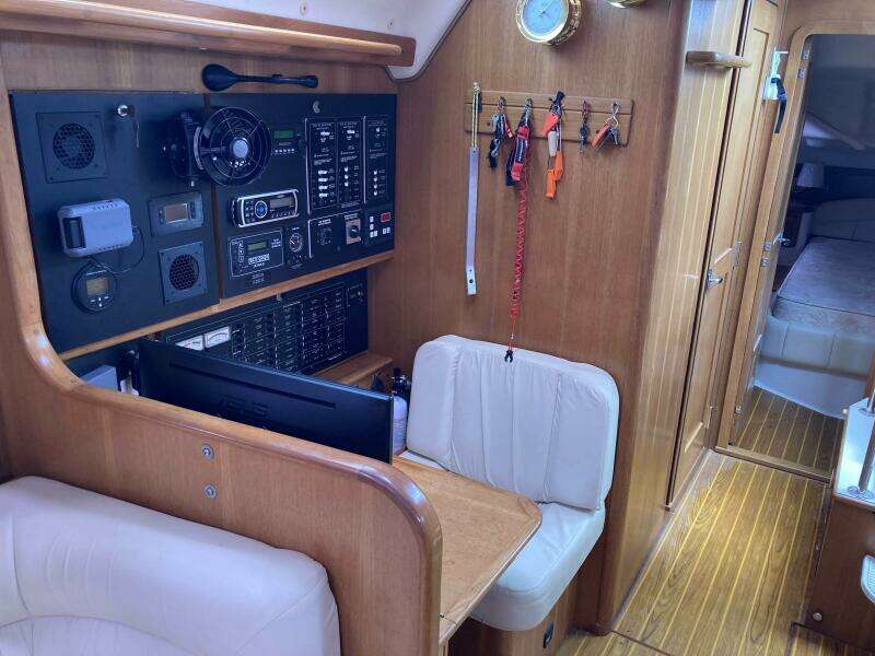2008 Catalina 470