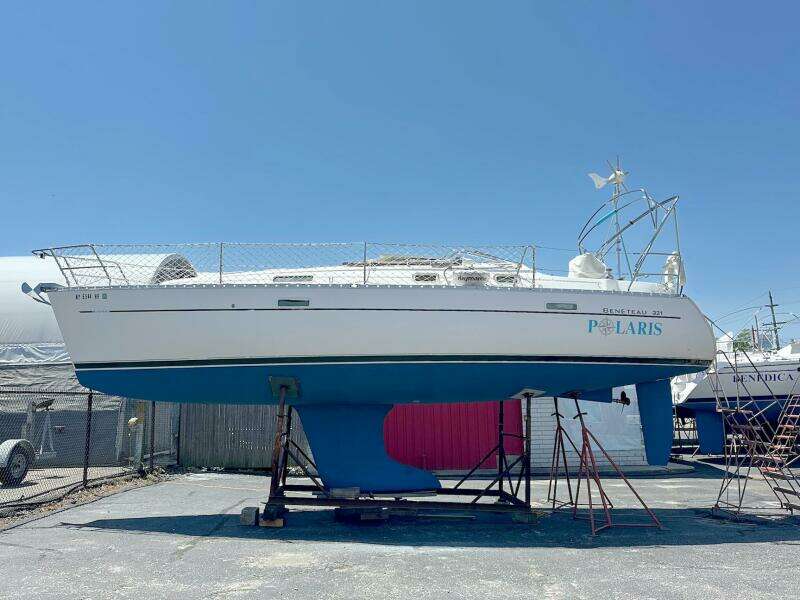 2000 Beneteau 331