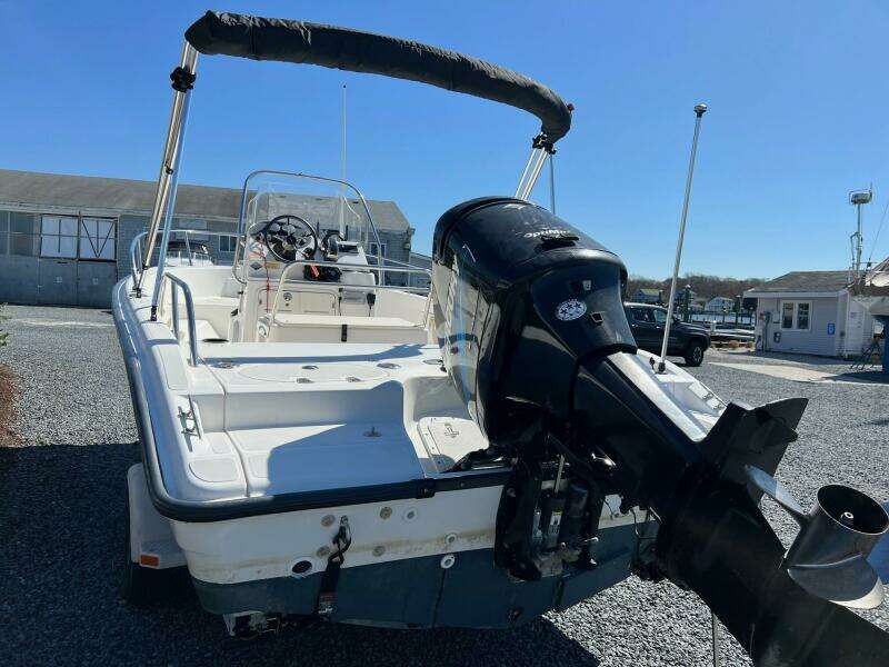 2003 Boston Whaler 