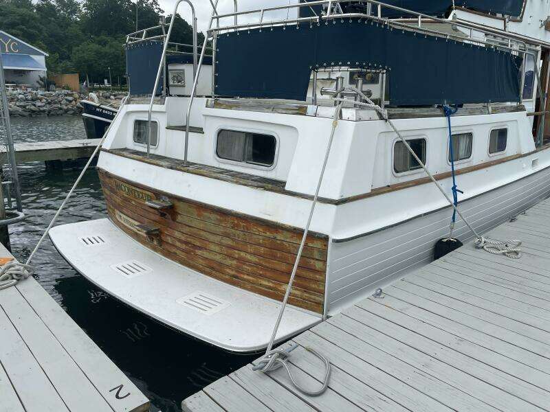 1987 Grand Banks 42