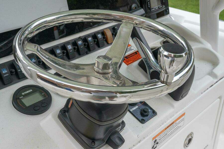 2017 Sea Hunt 225 Ultra