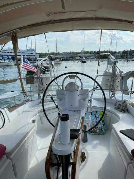 2005 Beneteau 423