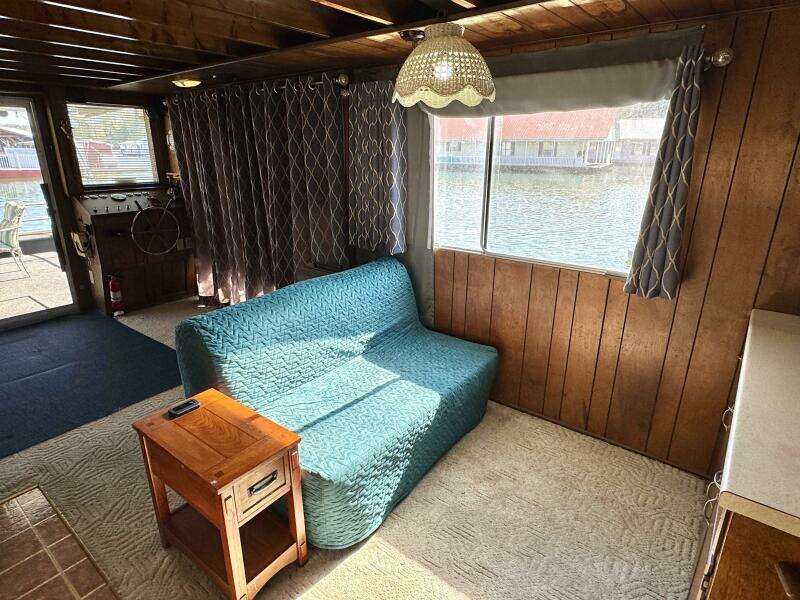 1977 Sumerset 14 x 58 Aluminum Hull Houseboat with Catwalks