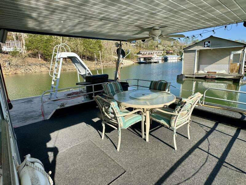1977 Sumerset 14 x 58 Aluminum Hull Houseboat with Catwalks
