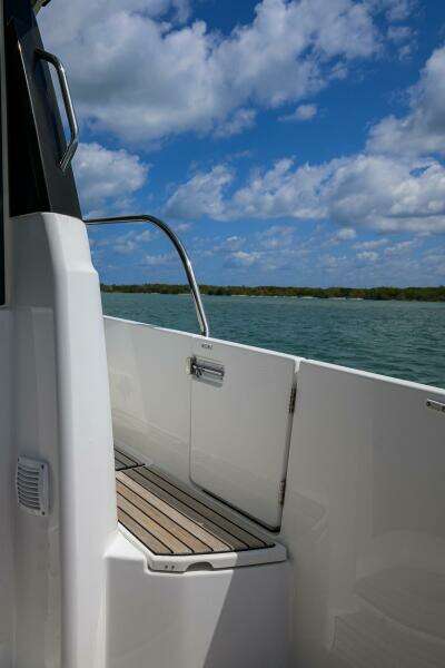 2022 Jeanneau NC Weekender 1095 Fly