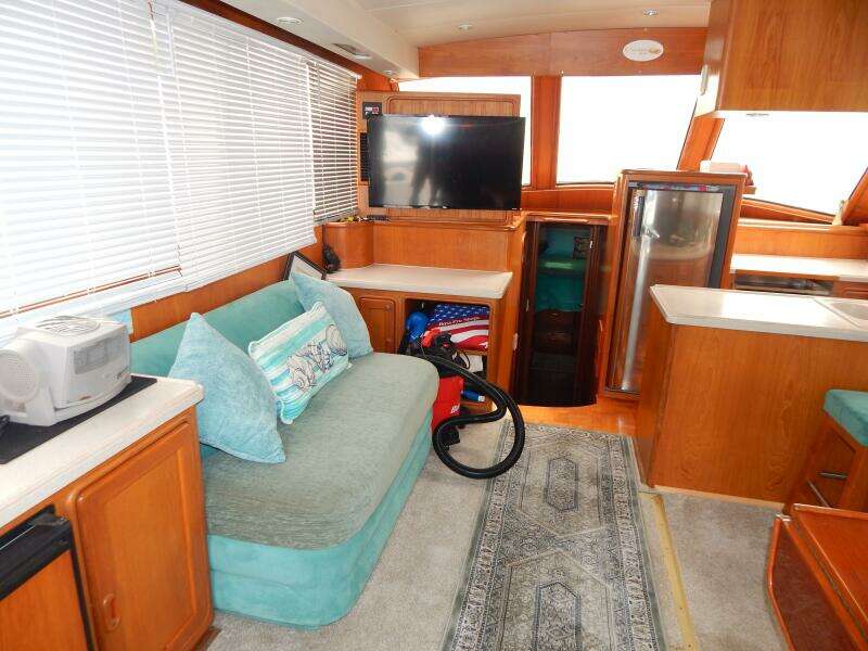 1996 Egg Harbor by Cayman