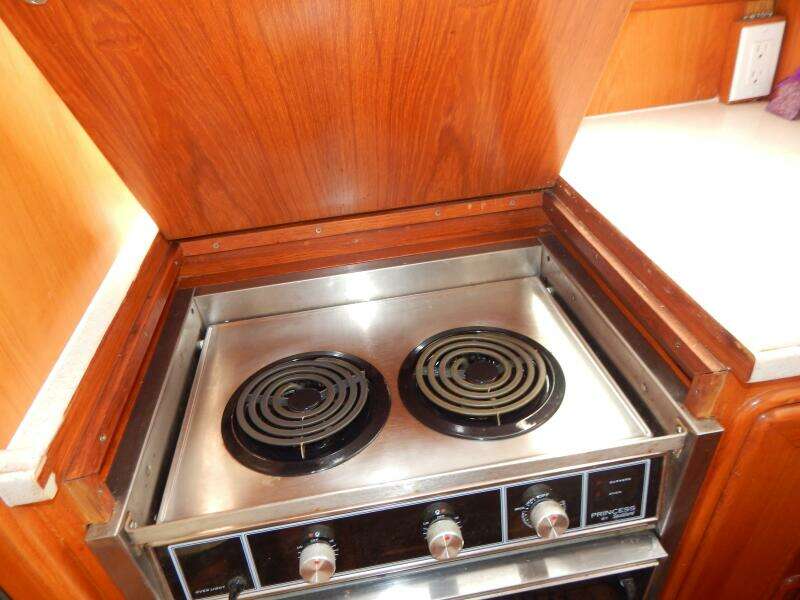 1996 Egg Harbor by Cayman