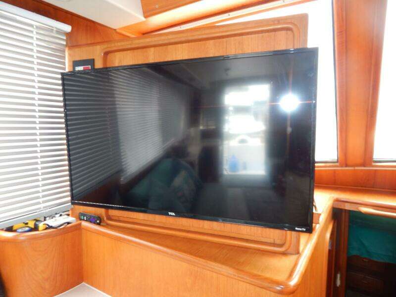 1996 Egg Harbor by Cayman