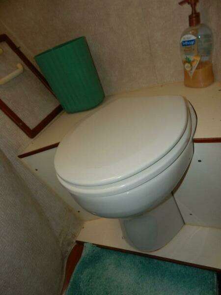 1996 Egg Harbor by Cayman