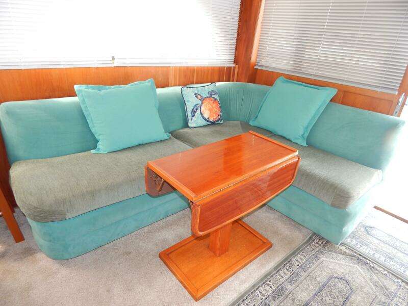 1996 Egg Harbor by Cayman