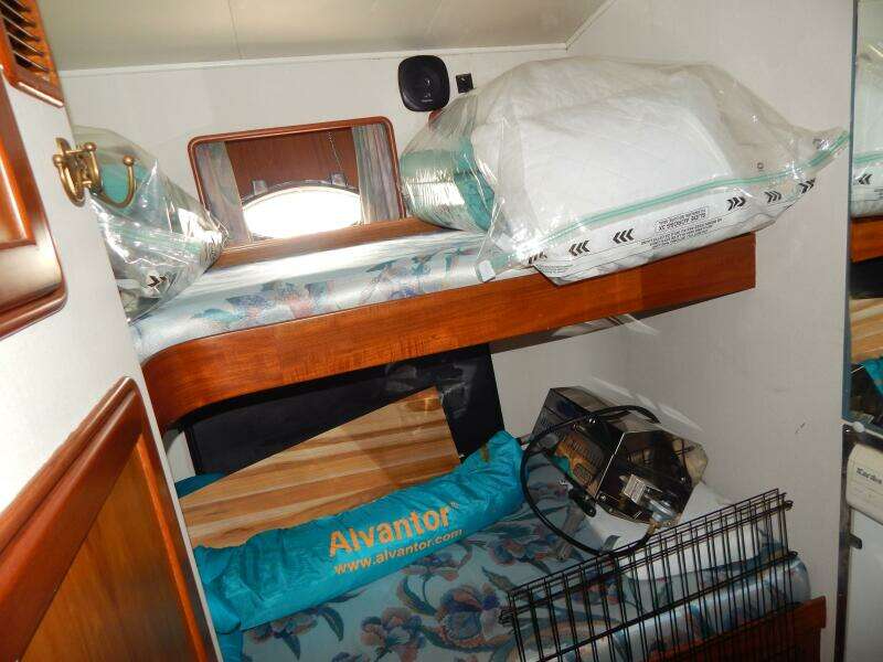 1996 Egg Harbor by Cayman