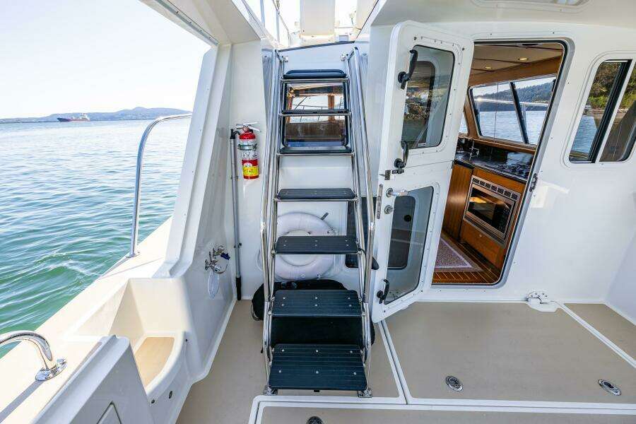 2009 Coastal Craft 400 IPS