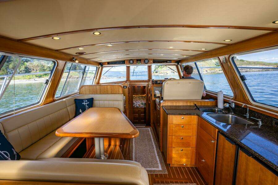 2009 Coastal Craft 400 IPS