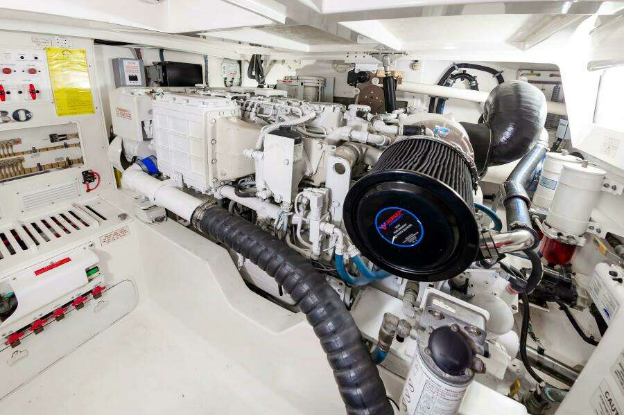 2008 Cabo 40 Express