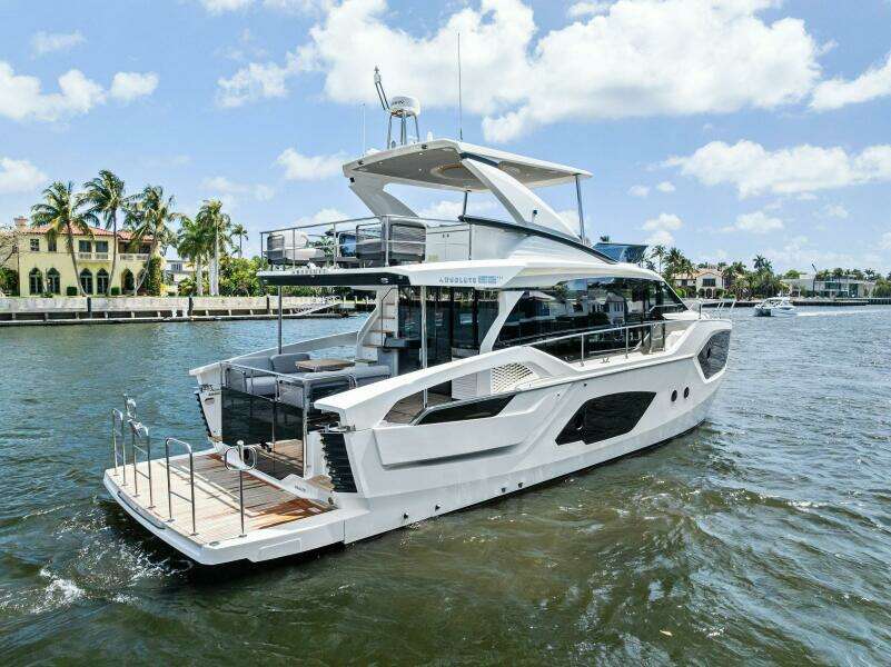 2023 Absolute 52 Fly