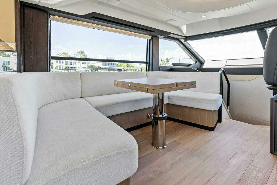 2023 Absolute 52 Fly