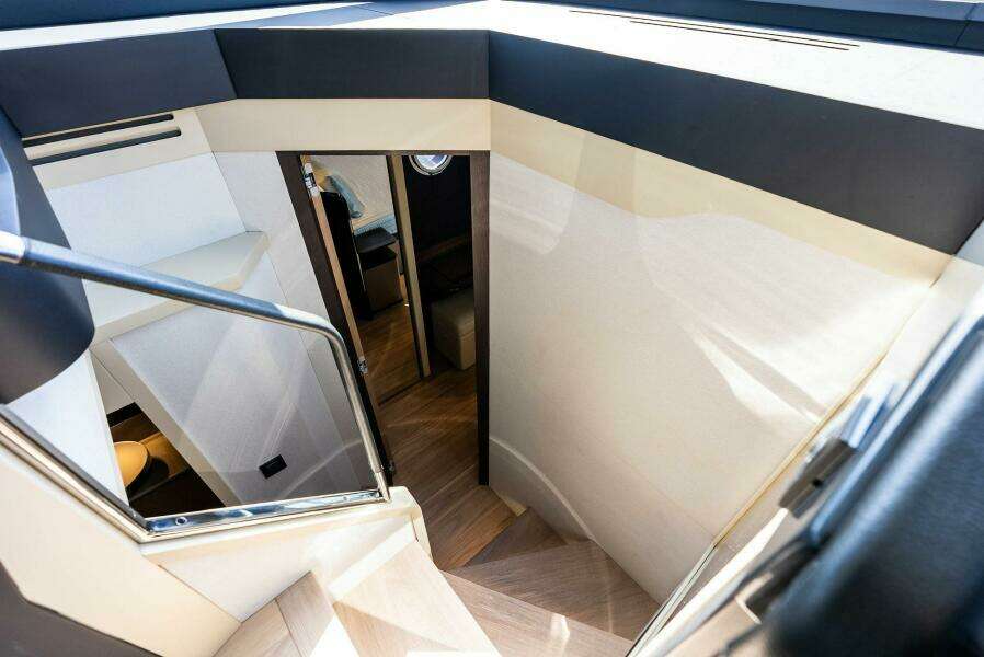 2023 Absolute 52 Fly