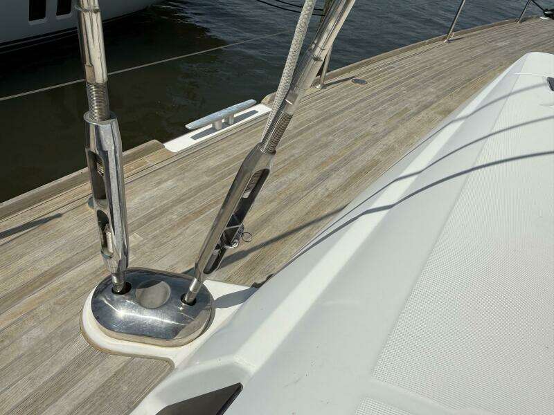2016 Beneteau Oceanis 60