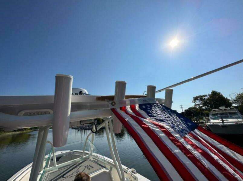 2023 Sailfish 220 CC