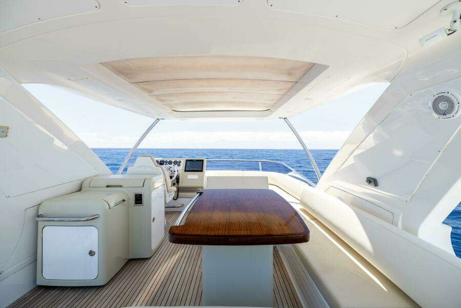 Azimut 64 A/Sea - Flybridge