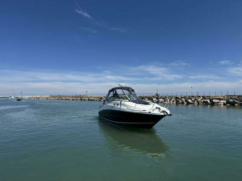 2004 Sea Ray 320 Sun Dancer