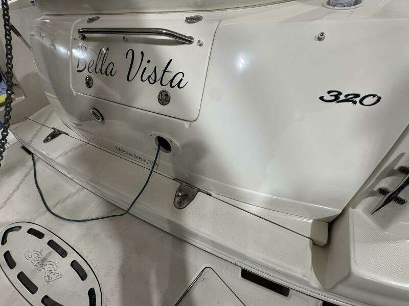 2004 Sea Ray 320 Sun Dancer
