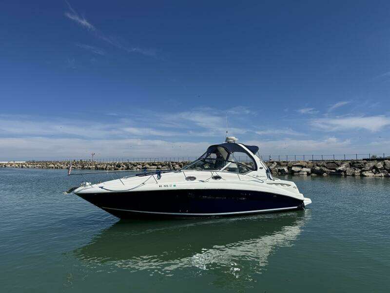 2004 Sea Ray 320 Sun Dancer