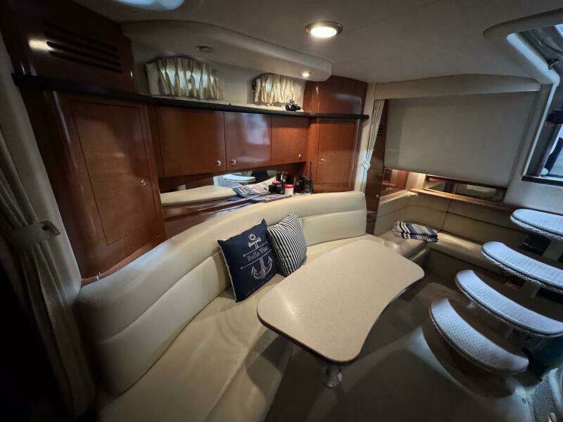 2004 Sea Ray 320 Sun Dancer