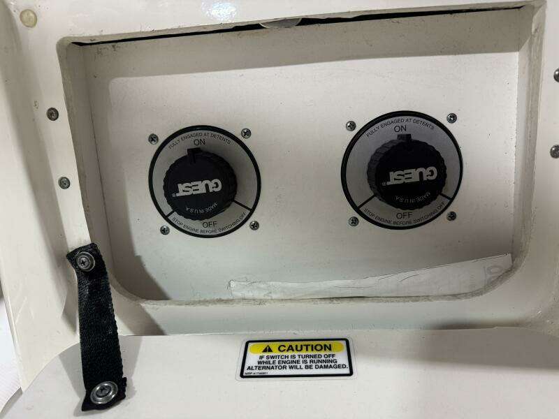 2004 Sea Ray 320 Sun Dancer