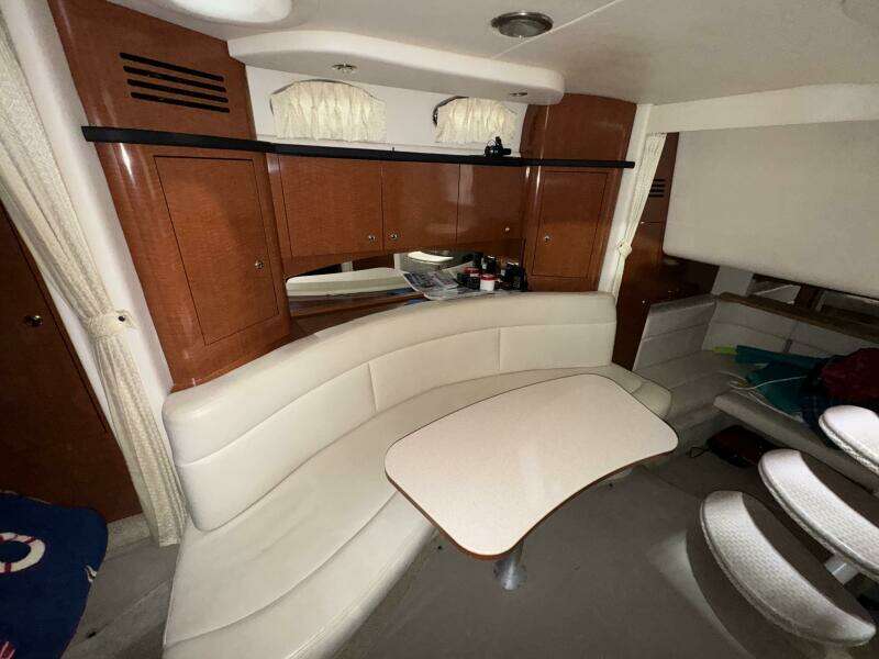 2004 Sea Ray 320 Sun Dancer
