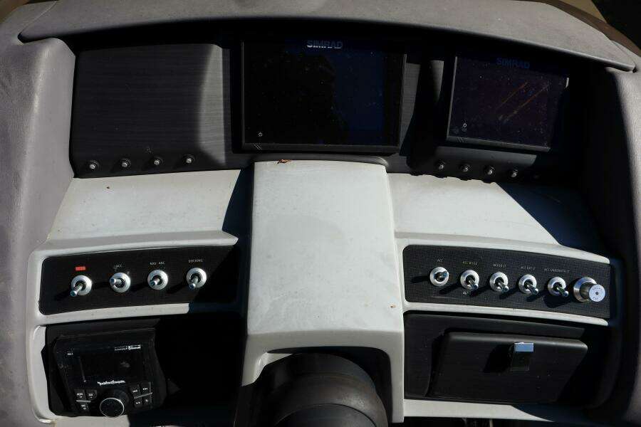 2021 Bennington RX25 Sport