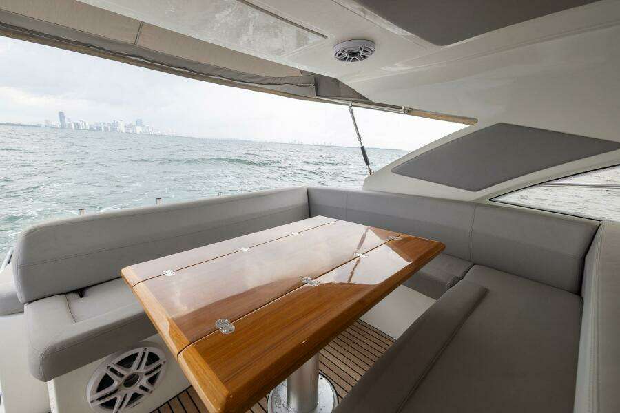 2014 Beneteau Gran Turismo 44