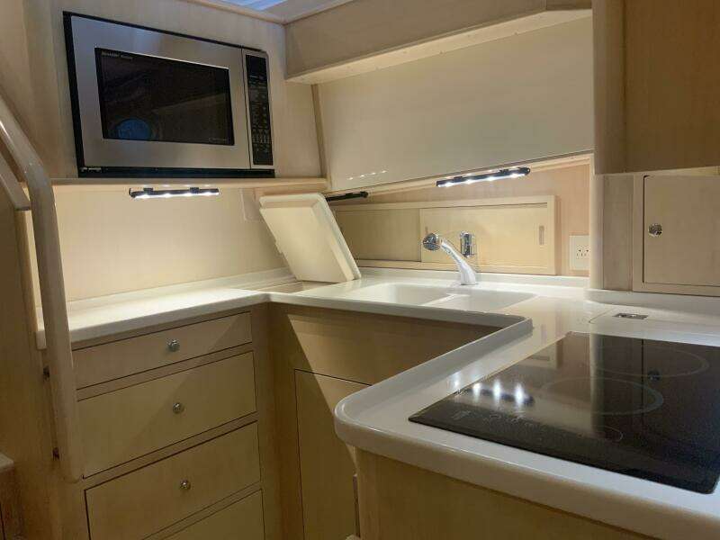 2013 Hinckley Talaria