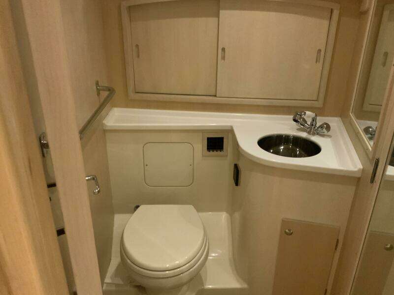 2013 Hinckley Talaria