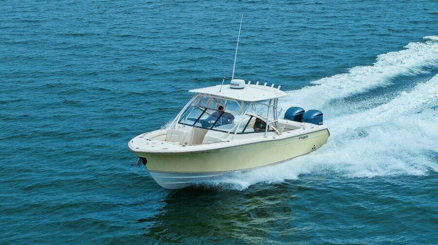 2016 Grady White 28 Freedom