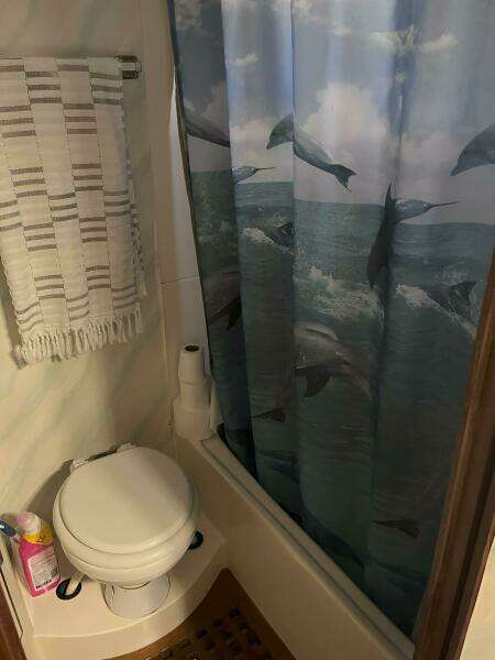 1990 Jefferson 43 Sundeck