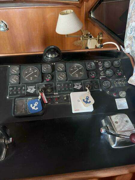 1990 Jefferson 43 Sundeck