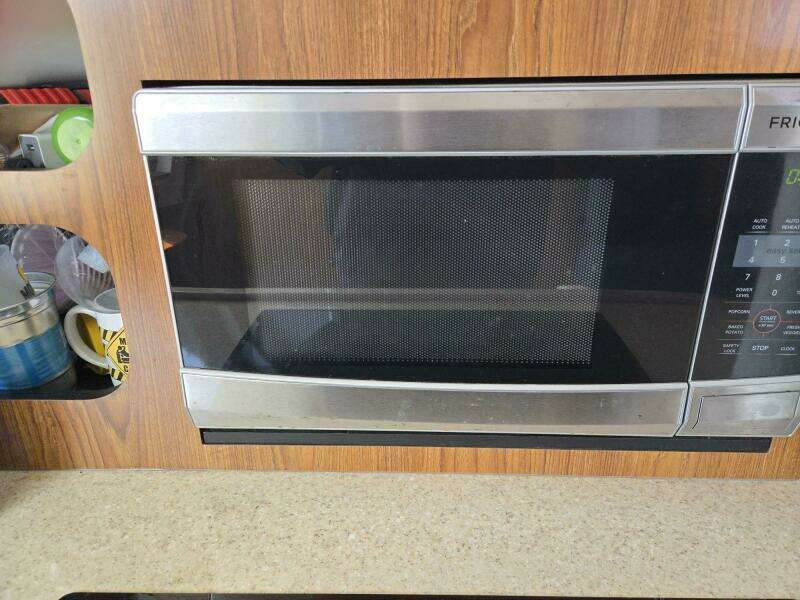 2013 Pursuit 345 Offshore