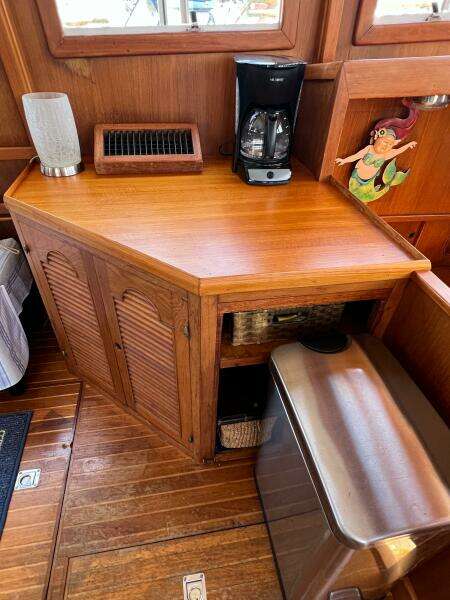 1987 Albin 43 Sundeck