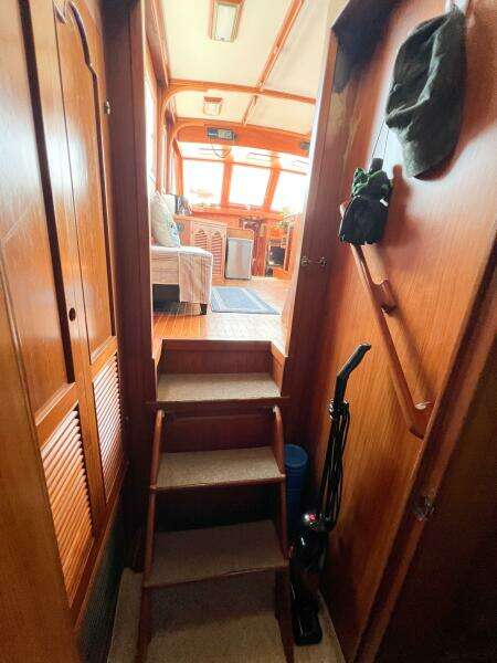 1987 Albin 43 Sundeck
