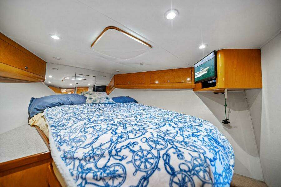 1999 Buddy Davis 52 Express 'Miss Josie'