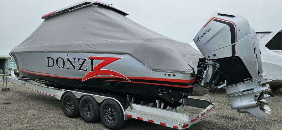2024 Donzi 39 VRZ