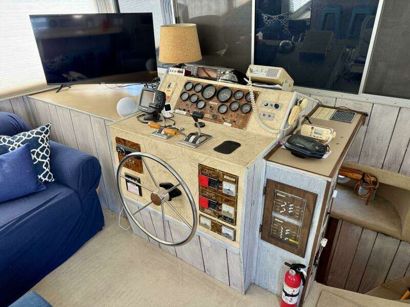 1987 Gibson 14 x 50 Standard