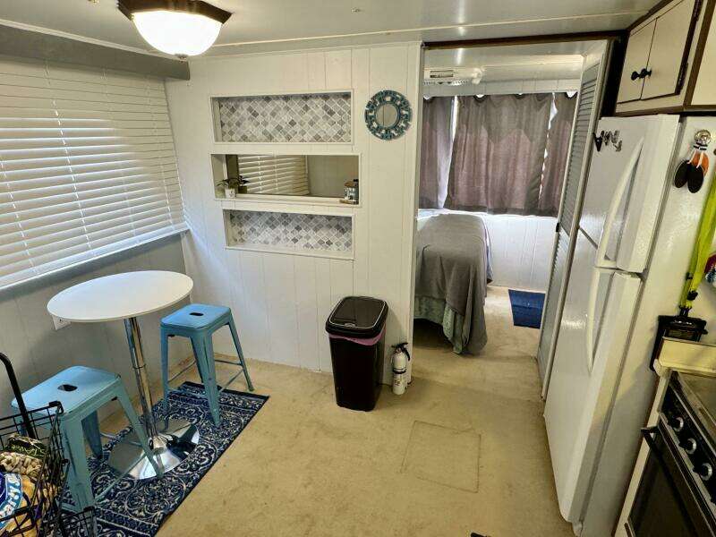 1987 Gibson 14 x 50 Standard