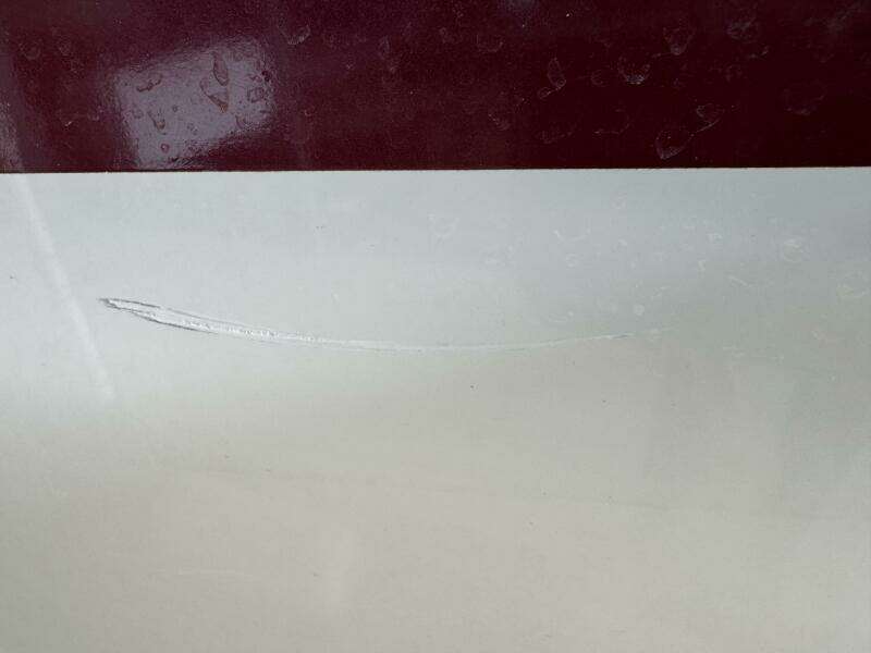 1994 Chaparral Signature 27 Cabin Cruiser