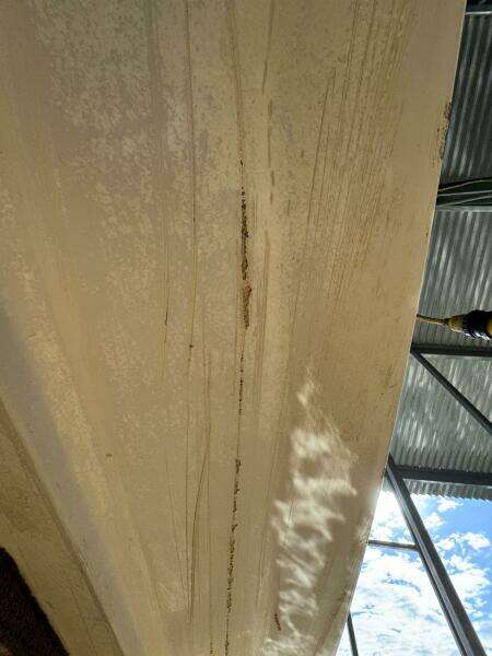 1994 Chaparral Signature 27 Cabin Cruiser